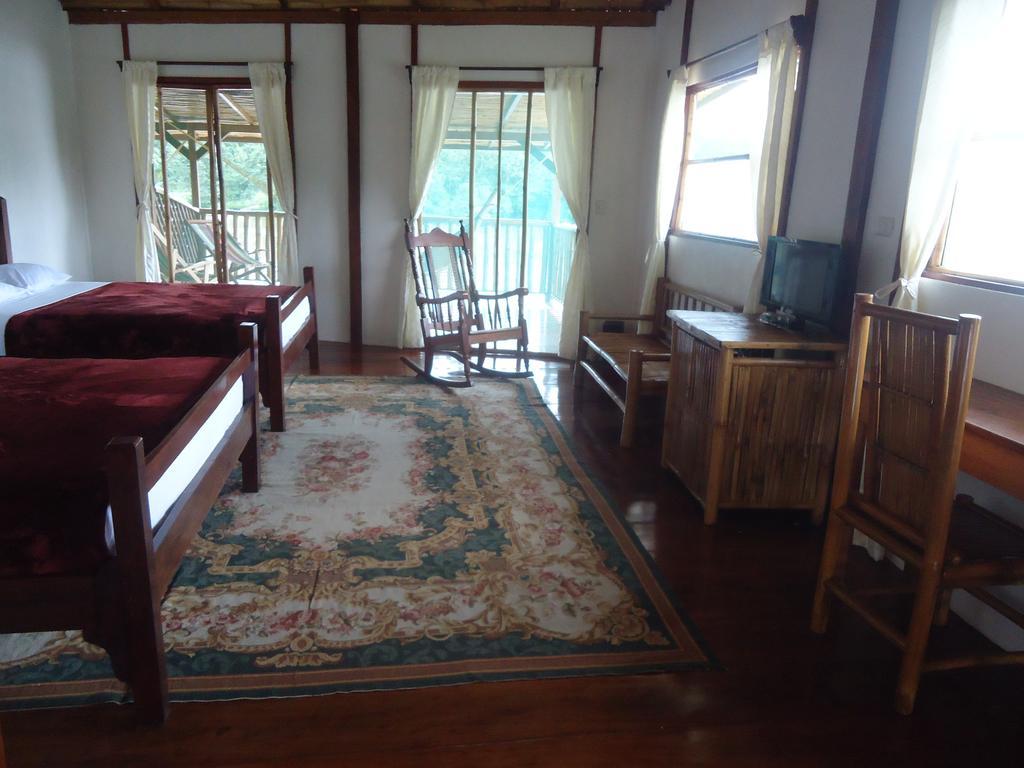 Hotel Lara'S Planet El Castillo de La Concepción 外观 照片