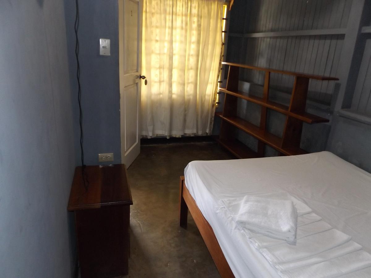 Hotel Lara'S Planet El Castillo de La Concepción 外观 照片