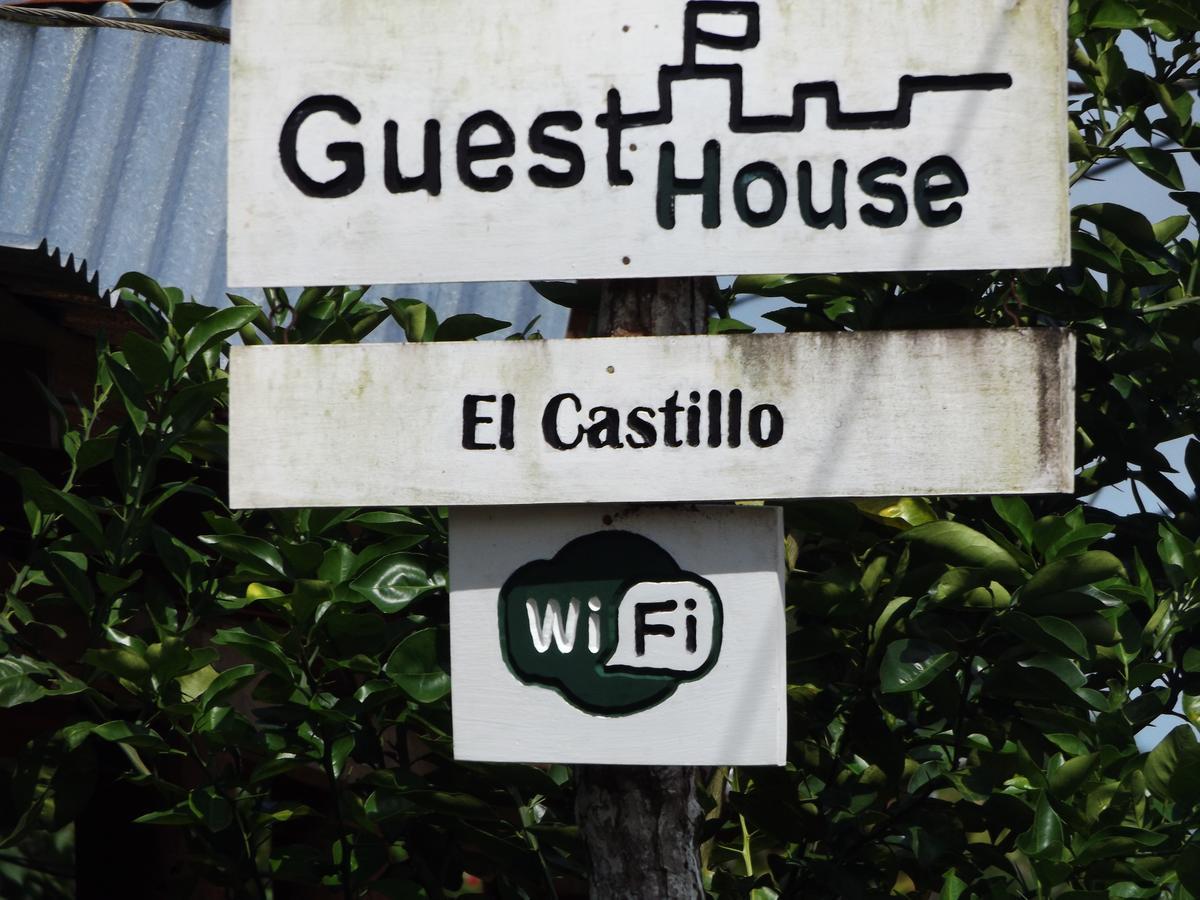 Hotel Lara'S Planet El Castillo de La Concepción 外观 照片
